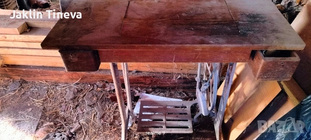 Руска шевна машина, снимка 3 - Антикварни и старинни предмети - 52958776