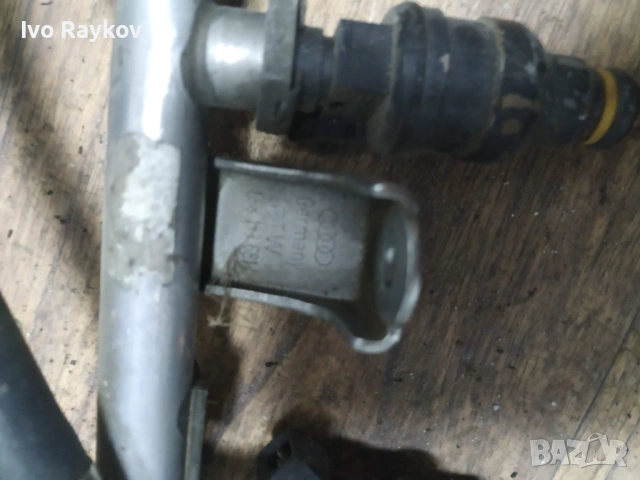 Горивна реика и инжектори Audi A4 S4 B5 , 058133681 , снимка 3 - Части - 53483787