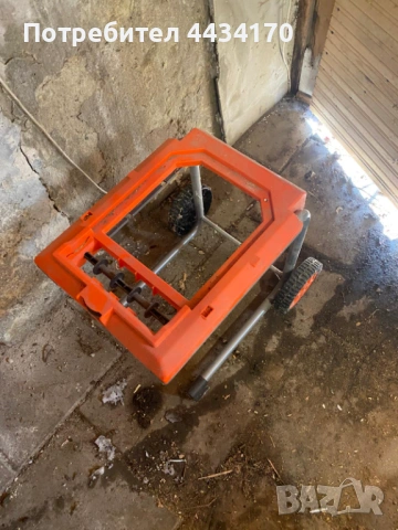 Спешно! Мобилна стойка (диспенсър) за кабели, ролки или плат, снимка 2 - Други - 53345981