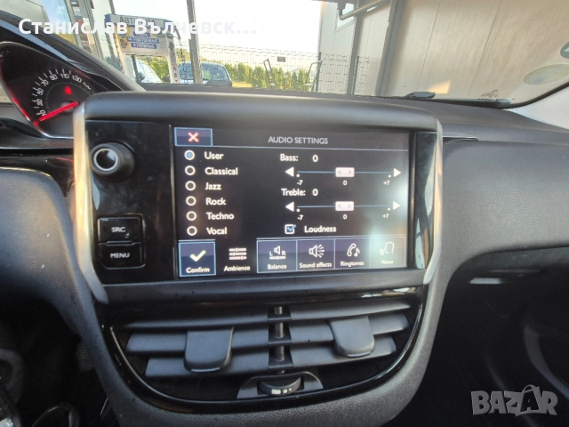 Peugeot 208, снимка 16 - Автомобили и джипове - 51505722