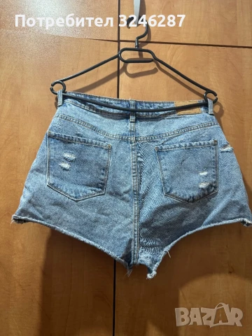 Дънкови къси панталонки, снимка 2 - Къси панталони и бермуди - 50792249