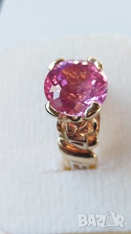 Златен руски пръстен с розов сапфир