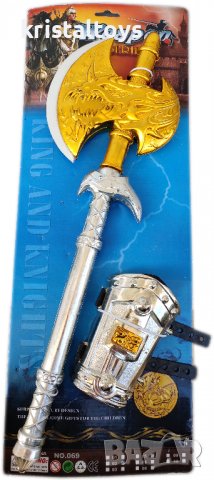 Комплект с рицарска брадва и щит за ръка, снимка 1