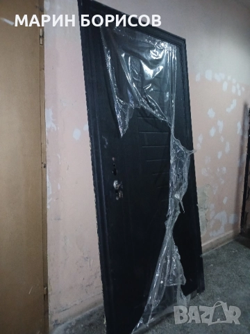 ПРОДАВАМ ВХОДНА ВРАТА , снимка 2 - Входни врати - 52343484