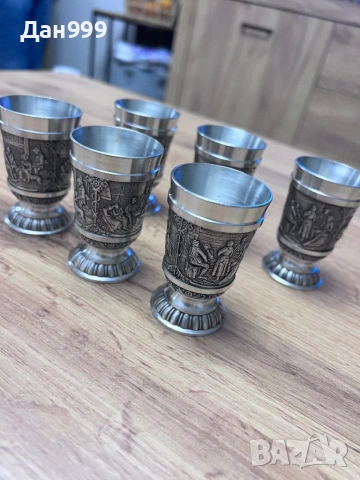 Винтидж комплект от шест уникално красиви калаени чашки