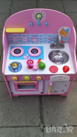 Детска дървена кухня. , снимка 2 - Играчки за стая - 40634772