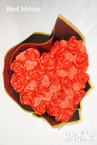 Чисто Нов Ръчно Изработен Голям Букет От 39 Вечни Червени Рози Под Формата На Сърце, снимка 2 - Декорация за дома - 50426501