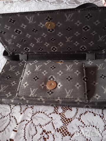 Дамски чанти, снимка 2 - Чанти - 39870371