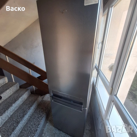 Продавам хладилник от марката Whiripool BSNF 9452 OX за части, снимка 2 - Хладилници - 53148170