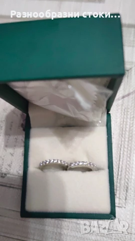 Кръгли сребърни обеци с камъни., снимка 1