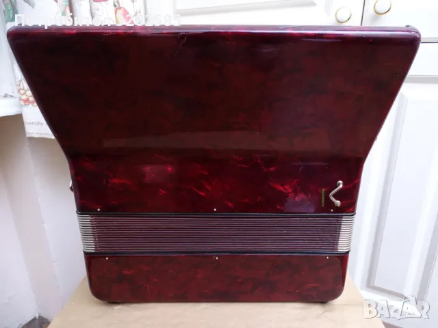 Акордеон Велтмайстер Гигантили 80 баса, снимка 10 - Акордеони - 48663848