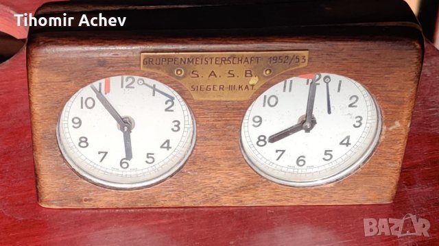 Шахматен швейцарски часовник стар, снимка 1 - Антикварни и старинни предмети - 39114315