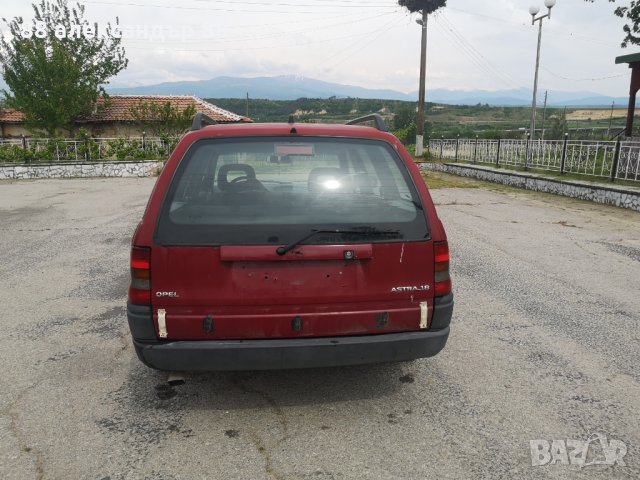 Продавам Опел Астра 1.8 екотек НА-ЧАСТИ , снимка 2 - Автомобили и джипове - 32887586