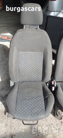 Салон Ford Fiesta 2005г  150лв, снимка 4 - Части - 38338997