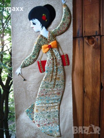 Красиво пано за стена 23х78,5 см текстил с женска фигура 1, снимка 1 - Пана - 28682502