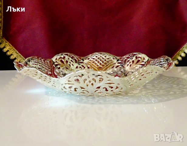 Посребрена фруктиера,разкошен ажур 22 см.,барок. , снимка 4 - Антикварни и старинни предмети - 33339545