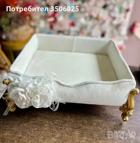 Продавам кутия от кадифе 