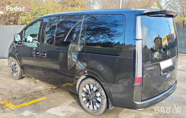 Продавам Hyundai Staria Premium 4x4 2.2 6+1, снимка 7 - Автомобили и джипове - 53395434