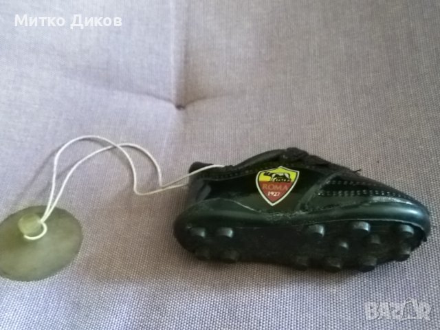 Рома футболна обувчица за закачане на стъкло на кола и друго, снимка 1 - Футбол - 44050423