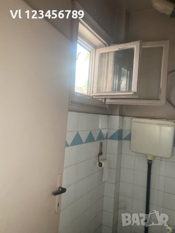 Продава се 4-стаен апартамент 158 кв.м в Центъра на Пловдив – четири изложения, два балкона, изба, снимка 17 - Апартаменти - 52378878