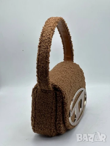 чанти diesel , снимка 3 - Чанти - 51169102