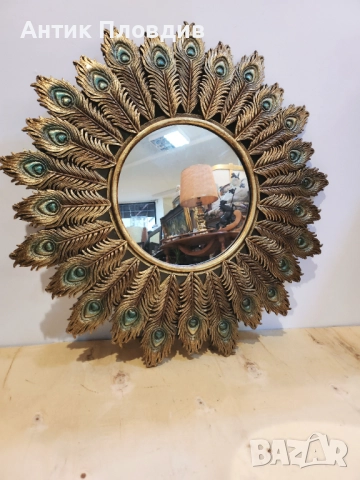 Кръгло декоративно огледало с паунови пера