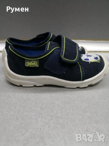 Пантофи и ботушки номер 24-25, снимка 2 - Детски маратонки - 48018774