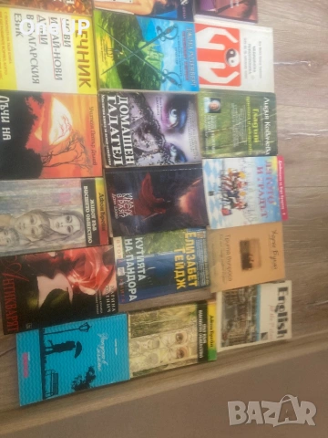 Над 100 книги!, снимка 2 - Други - 53399094