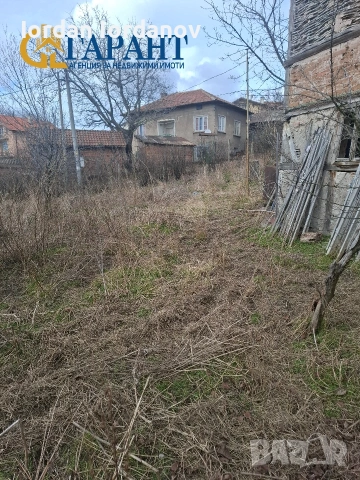 Продава парцел с къща с. Дивотино, снимка 2 - Парцели - 53466871