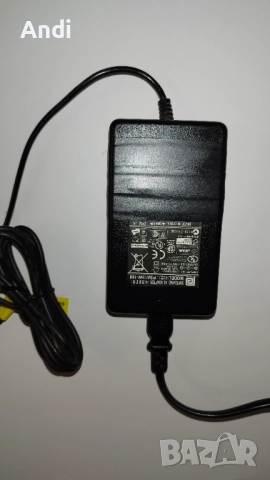 Рутер Cisco 831 - 10/100 Mbps , снимка 4 - Рутери - 52683901