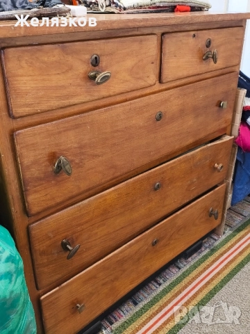 Продавам 2 стари скрина, снимка 2 - Антикварни и старинни предмети - 52507790