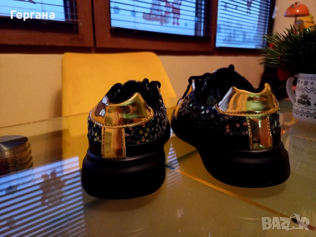 Нови маратонки с паети, снимка 3 - Детски маратонки - 52915748