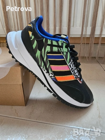 Продавам чисто нови маратонки Adidas