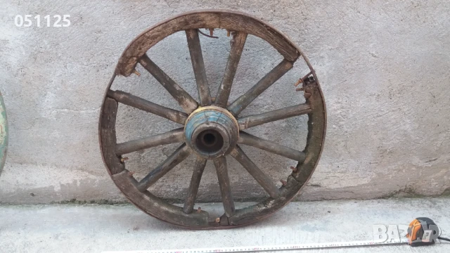 старо масивно колело от каруца, снимка 4 - Антикварни и старинни предмети - 50596577