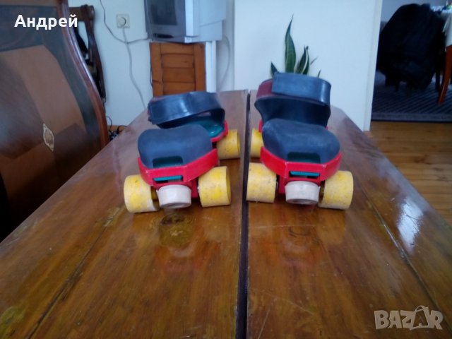 Стари ролкови кънки #2 