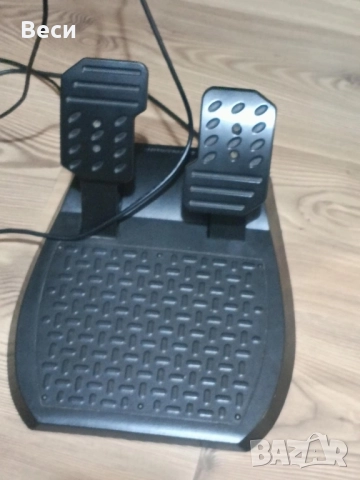 Продават се педал и кормило съвместими с плейстейшън 4, снимка 4 - Игри за PlayStation - 52309754