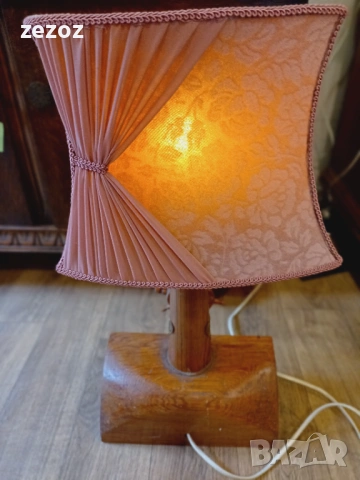 Лампа ретро дърво-1958г., снимка 2 - Настолни лампи - 53364641
