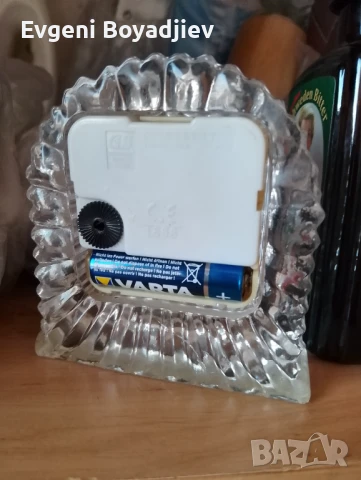 Стар кварцов настолен часовник , снимка 3 - Други - 51301008