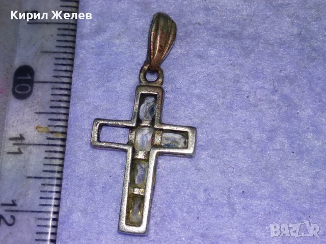 СТАРО СРЕБЪРНО КРЪСТЧЕ СРЕБРО 925 с ФАСЕТИРАНИ ИСКРЯЩИ КРИСТАЛИ Едното КАМЪЧЕ ЛИПСВА! 40508, снимка 5 - Колиета, медальони, синджири - 43225044
