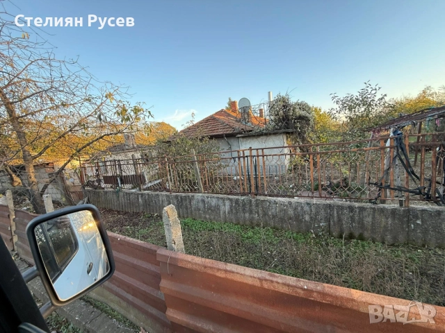 2 имота -232кв къща   / парцел 1440 кв двор  в с. Калипетрово, зад детската градина на ул. Зелен Син, снимка 5 - Парцели - 52887573