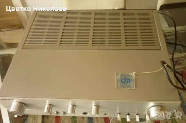 Grundig V2000, снимка 2 - Ресийвъри, усилватели, смесителни пултове - 51415872