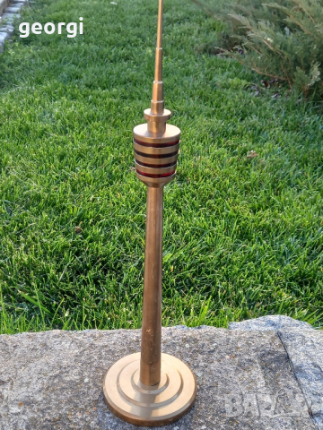 Макет на тв кула в Стутгарт масив месинг   20/1, снимка 6 - Антикварни и старинни предмети - 44911389