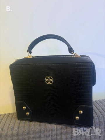 Елегантна дамска чанта, снимка 2 - Чанти - 51859834