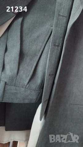 Мъжки костюм четири части , снимка 3 - Костюми - 52683179