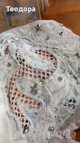 Дънки с рязана бродерия, снимка 4 - Дънки - 52949623