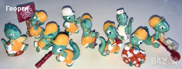 Продавам отделни фигурки на Kinder Surprise за попълване на колекции от Италия.(90-те), снимка 13 - Фигурки - 52663348