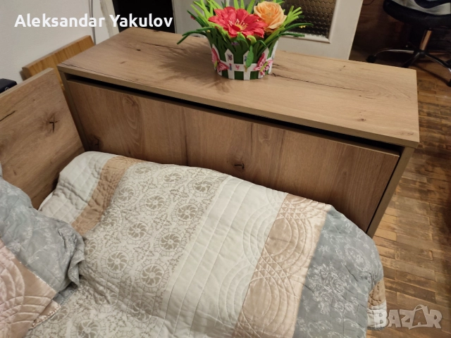 Продавам отлично запазено детско-юношеско легло с отделна ракла и подарък, снимка 2 - Спални и легла - 52755299