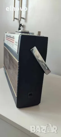 Радио ITT schaub lorenz Touring international 102, снимка 5 - Радиокасетофони, транзистори - 47267497