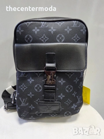 Мъжка чанта през рамо 