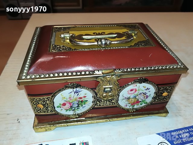 МЕТАЛНА КУТИЯ КАСИЧКА ОТ ФРАНЦИЯ 2905231150M